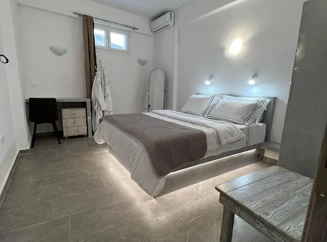 Andreas Apartament Perissa (Santorini)